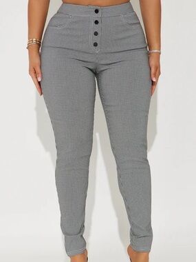 Fashion Nova Black & White Houndstooth High-Waist Skinny Pants